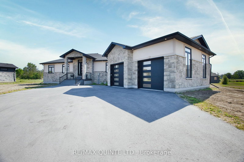 76 Navigation Dr, Prince Edward County, K8N 0G1 | Image 3