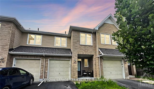 793 HAZELNUT Crescent
