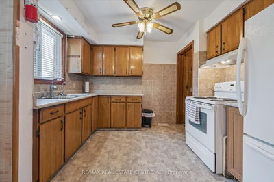 160 Weaver St, Cambridge -  image-0-4