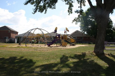 Unit 75 — 25 Tracey Park Dr, Belleville - Belleville Ward image-0-3