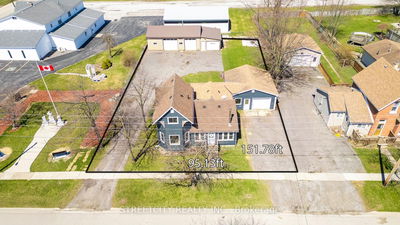 2406 Jane St, St. Clair - St. Clair image-0-3