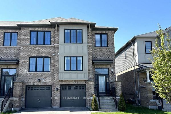 66 Crafter Crescent E