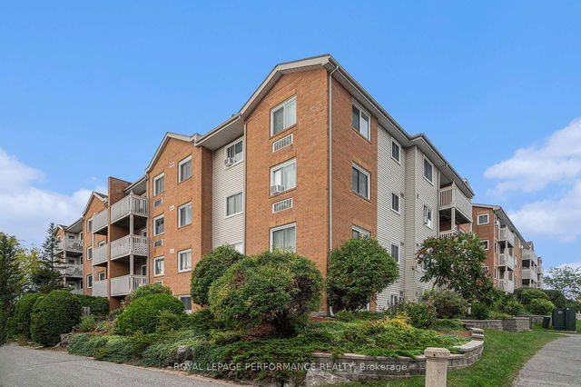 208 - 345 Centrum Boulevard