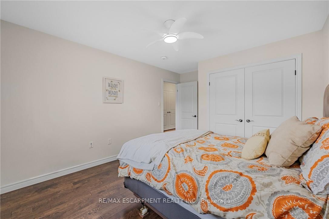 Listing Image 30