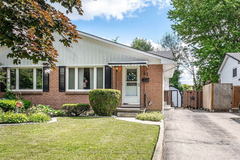 43 Wooton Crt, Stratford - Stratford image-0-0