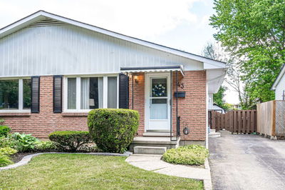 43 Wooton Crt, Stratford - Stratford image-0-1