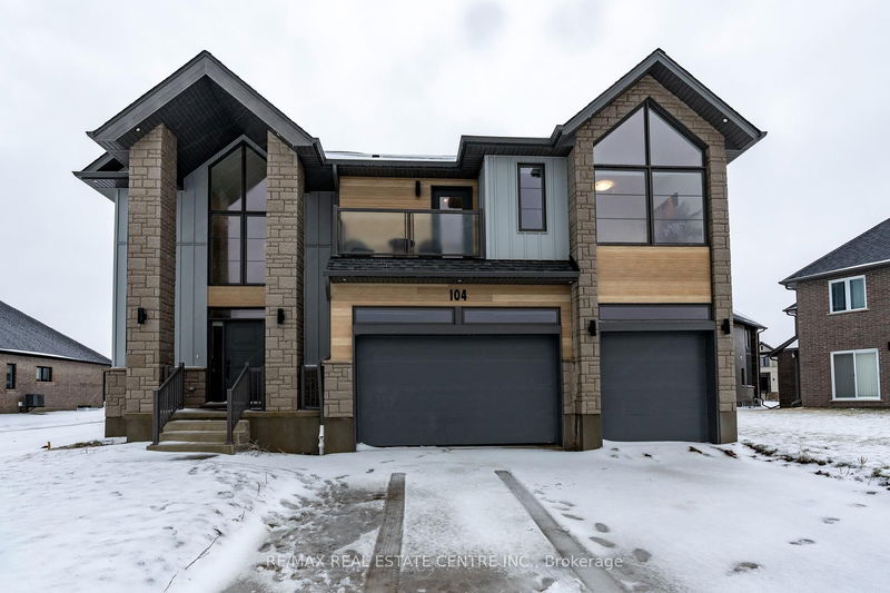 104 Dempsey Dr, Stratford - Stratford image-0-0