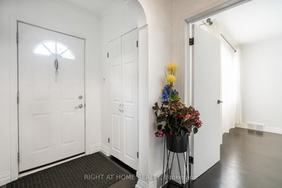 Unit Upper — 105 Glenridge Avenue — photo 2