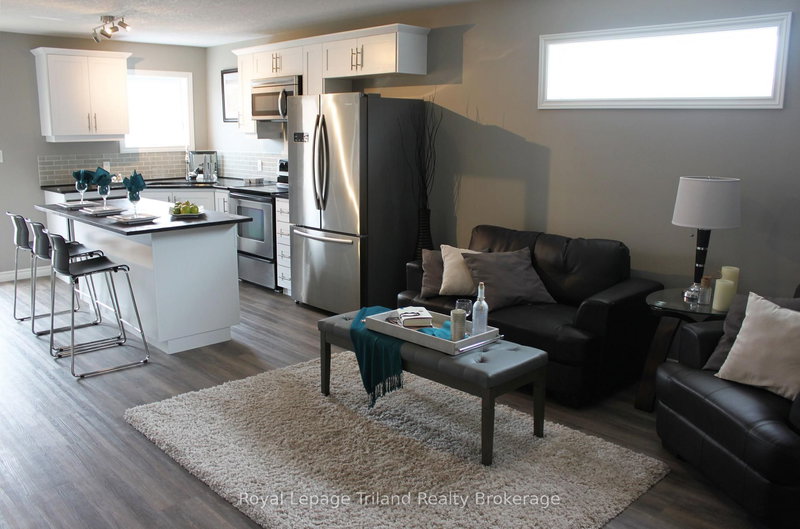 home for lease on 1-671 Adelaide Street