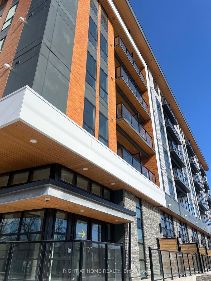 316 - 312 Erb St W, Waterloo, N2L 1W3 | Image 2