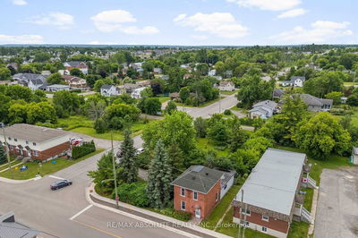 8 River Rd, Arnprior - Mcnab/Braeside Twps image-0-2