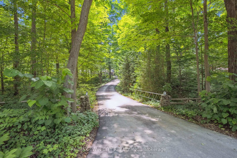 4436 Concession Road 11 Rd, Puslinch, L0P 1J0 | Image 2