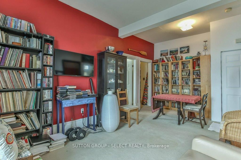 330 BURWELL Street • London East, ON photo 9