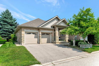18 Beechlawn Blvd, Guelph - Village By The Arboretum image-0-1