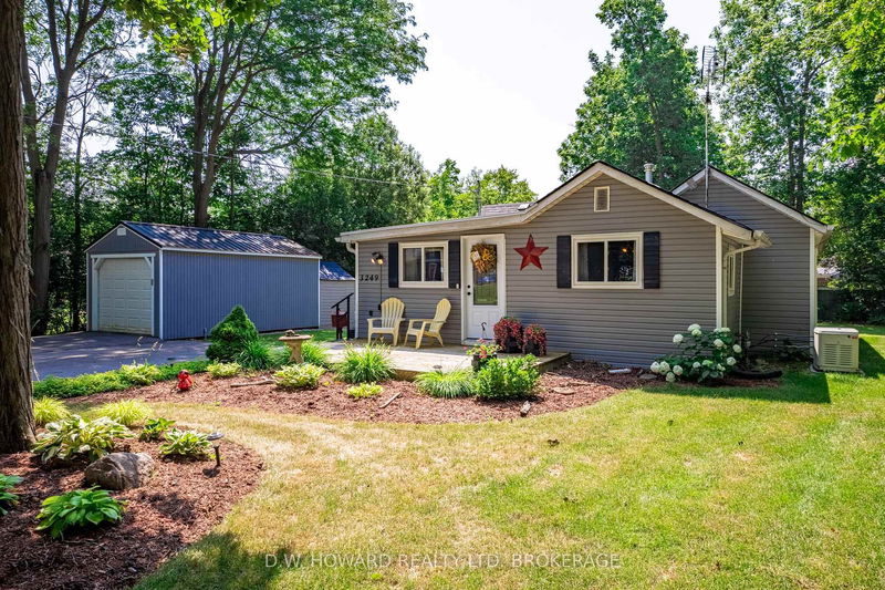 3249 Maple Ave, Fort Erie - Ridgeway image-0-0