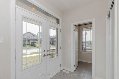 8 Stern Dr, Welland - Dain City image-0-2