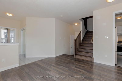 8 Stern Dr, Welland - Dain City image-0-4