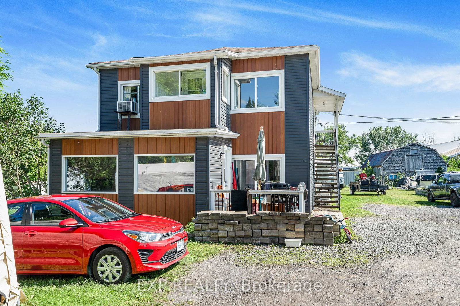 Listing Image 3