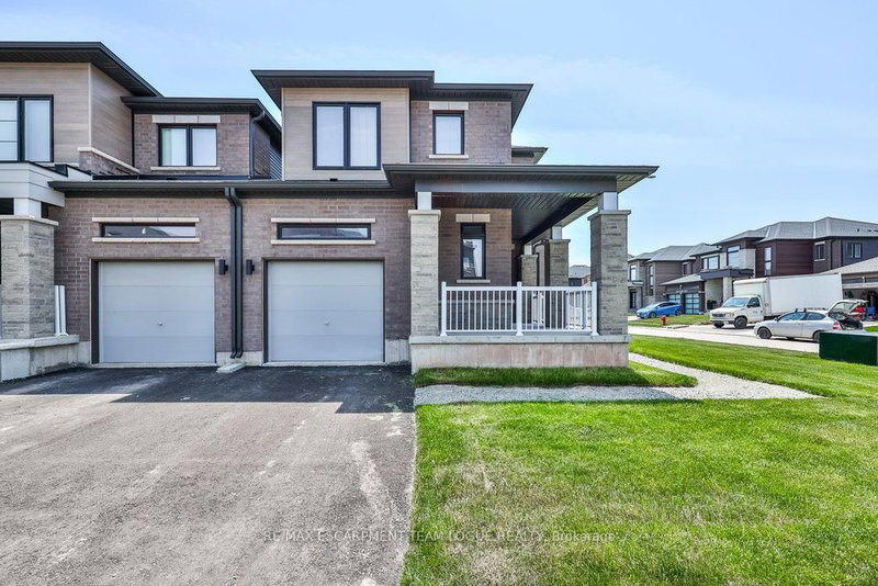 41 Bentgrass Dr, Welland, L3B 0H4 | Image 2