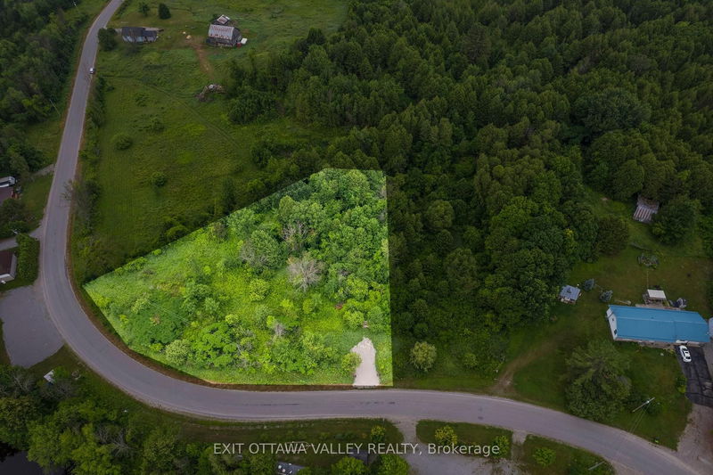 877 Lacroix Bay Rd, Westmeath - Whitewater Region image-0-0