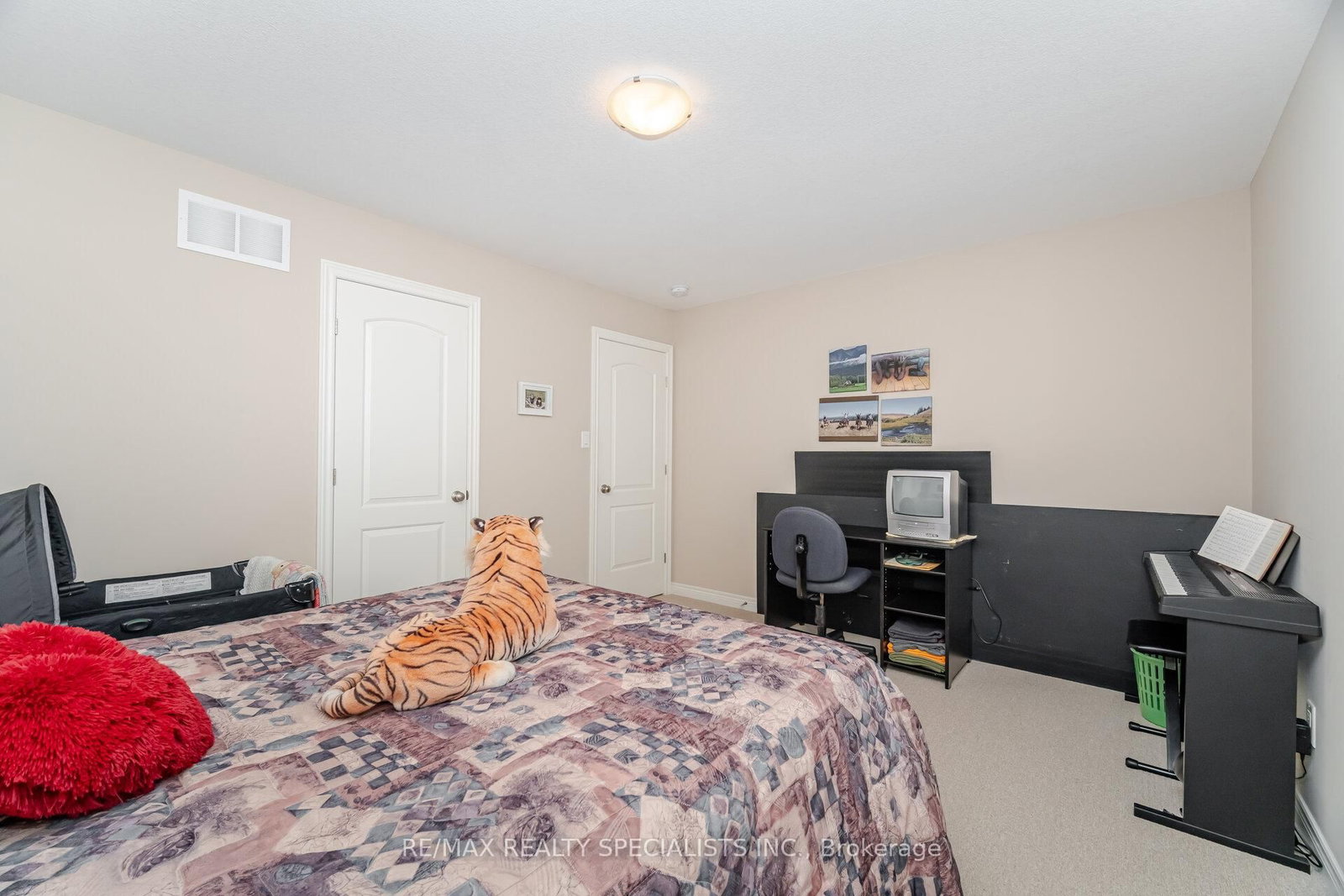 Listing Image 34
