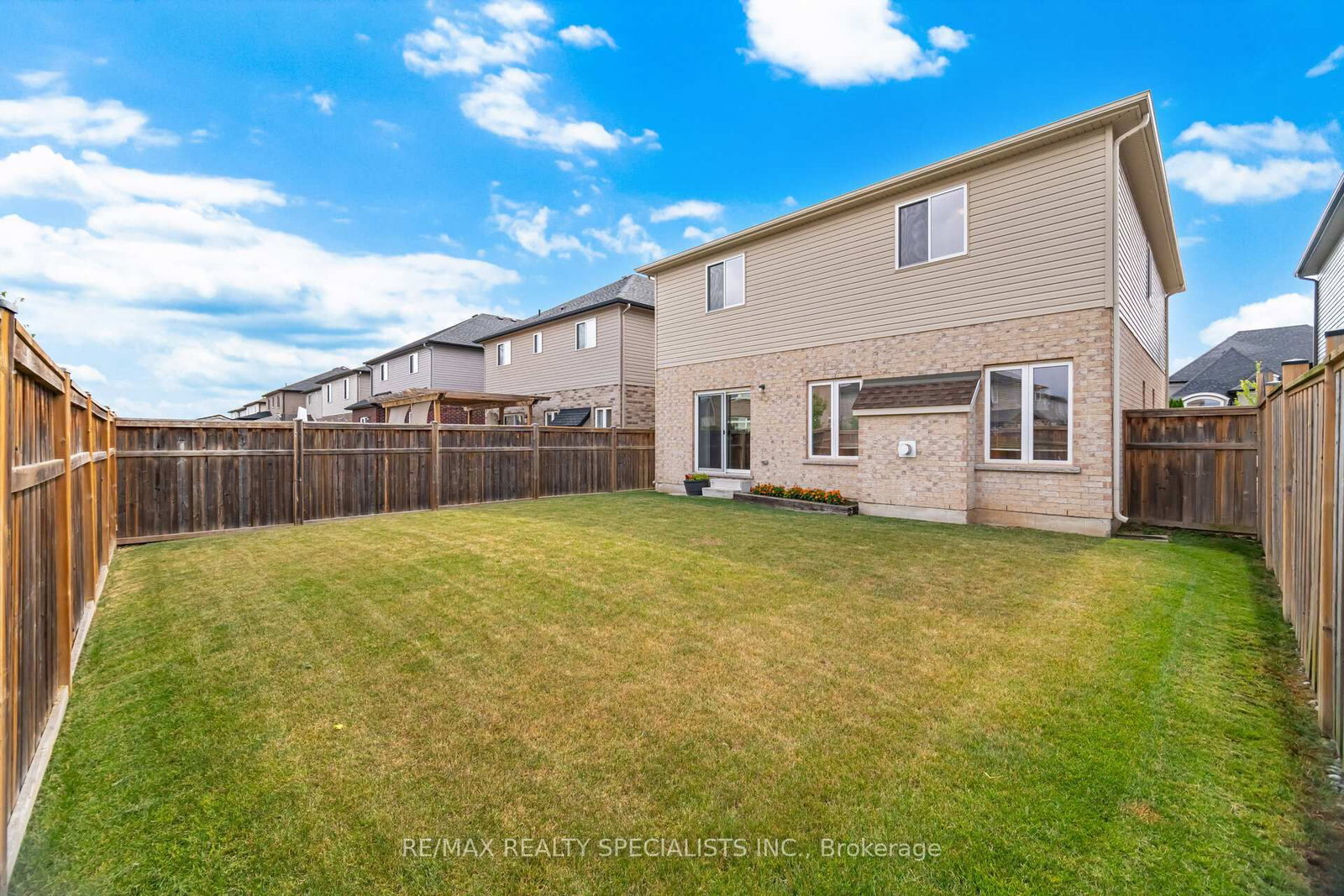 Listing Image 50