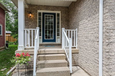 56 Queens Circ, Fort Erie - Crystal Beach image-0-2
