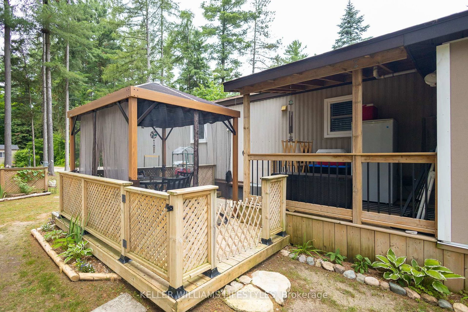 Listing Image 14