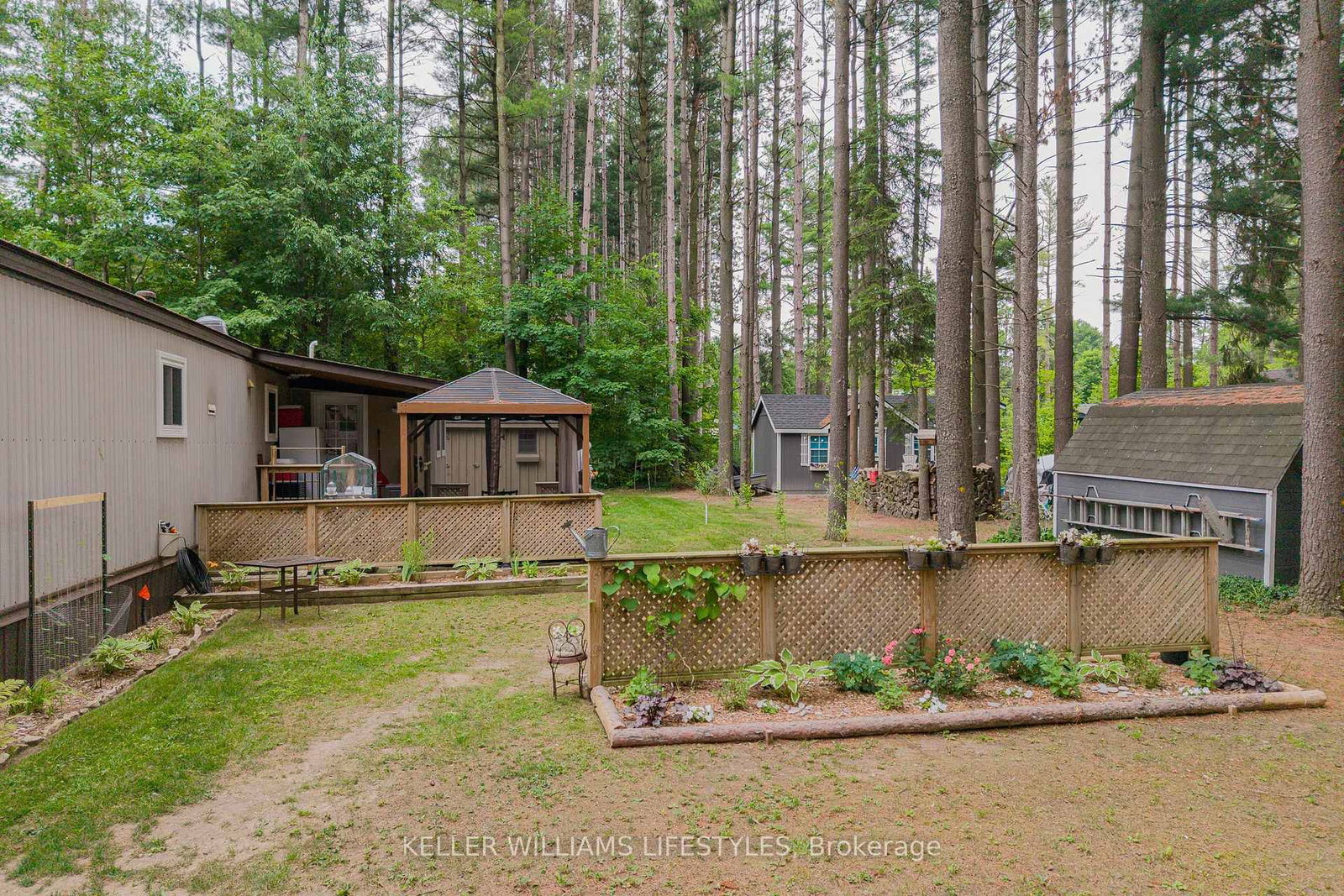 Listing Image 40