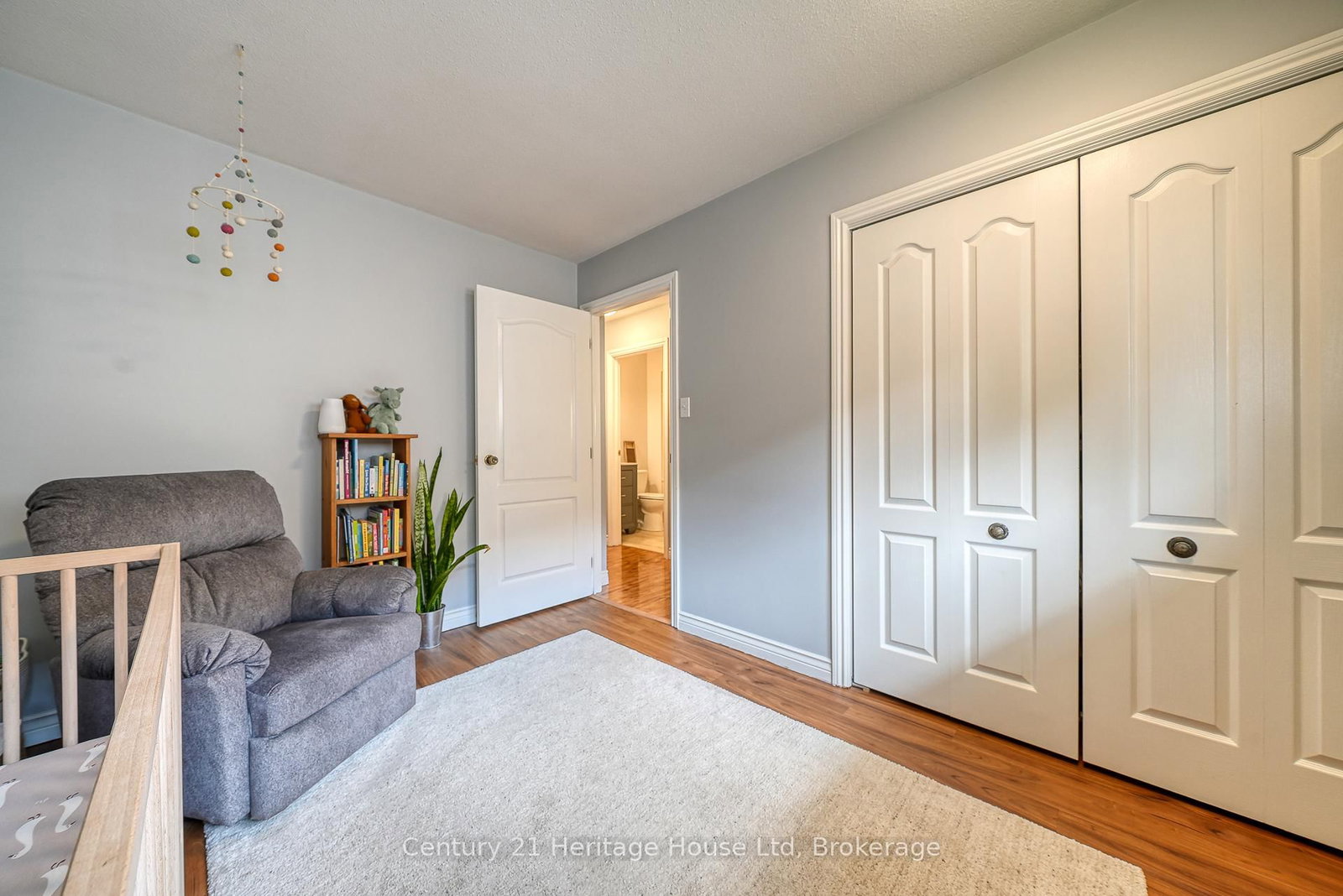 Listing Image 23