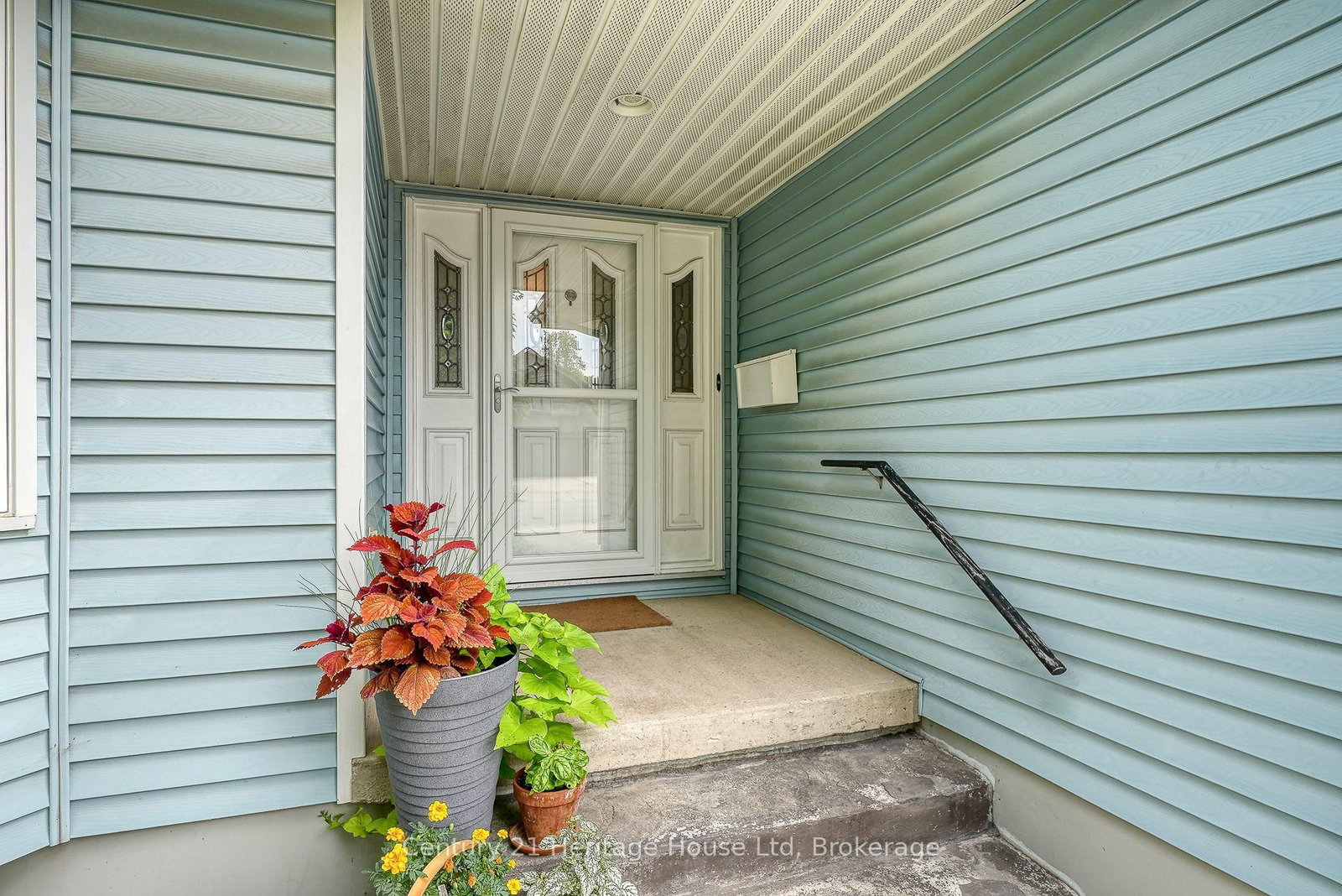 Listing Image 3