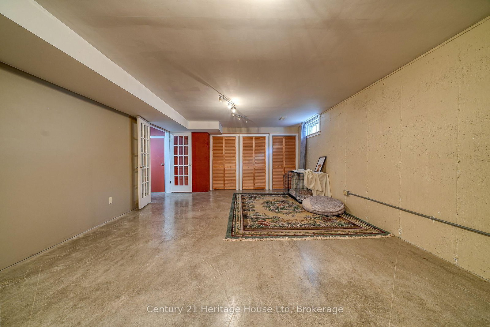 Listing Image 30