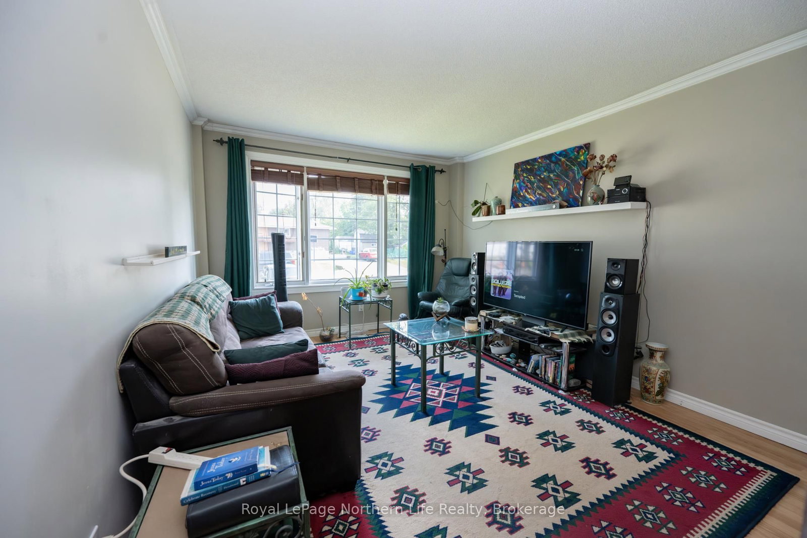 Listing Image 15