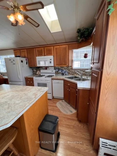 Unit F 51 — 77794 Orchard Line — photo 6