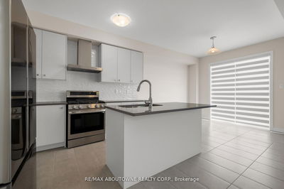 69 Starboard Cres, Welland - Dain City image-0-4