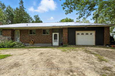 185234 Grey Road 9 — more photos
