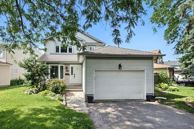 737 Farmbrook Crescent