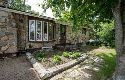 84 Kenyon St, North Glengarry - Alexandria image-0-1