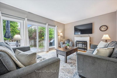 93 Doyle Dr, Guelph - Clairfields/Hanlon Business Park image-0-1