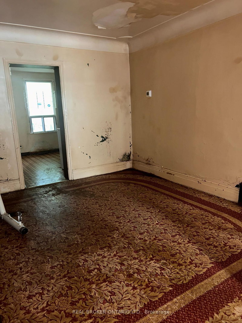 23 Edward St, Hamilton, L8L 2V2 | Image 3