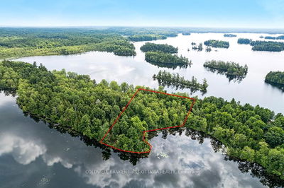 000 Graceys Island, Sharbot Lake - Frontenac Centre image-0-1
