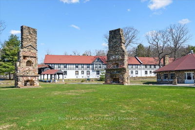 Unit 202 & 206 — 12 Bigwin Island, Lake of Bays - Franklin image-0-3