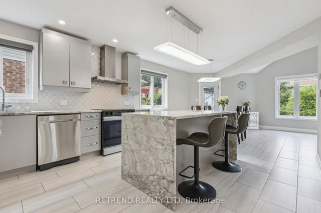 134 QUEEN CHARLOTTE Crescent