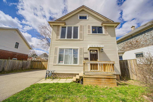 4554 Ryerson Crescent