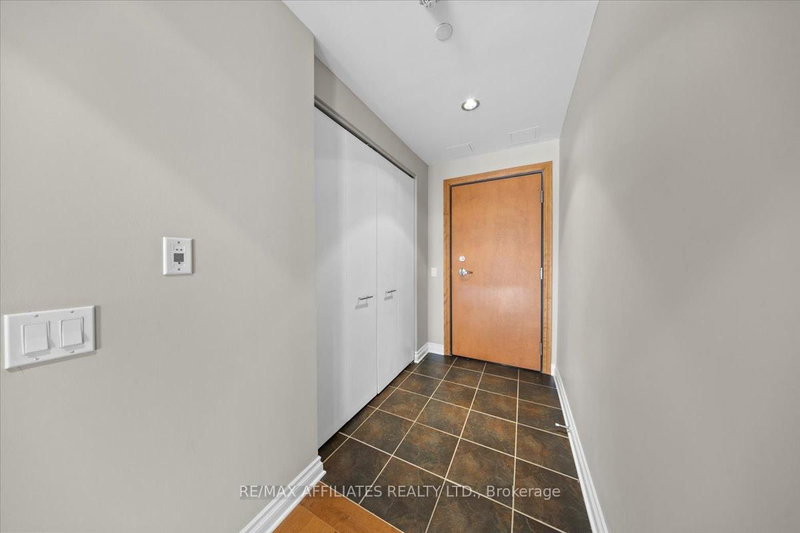 1003 - 90 George St, Ottawa, K1N 0A8 | Image 3