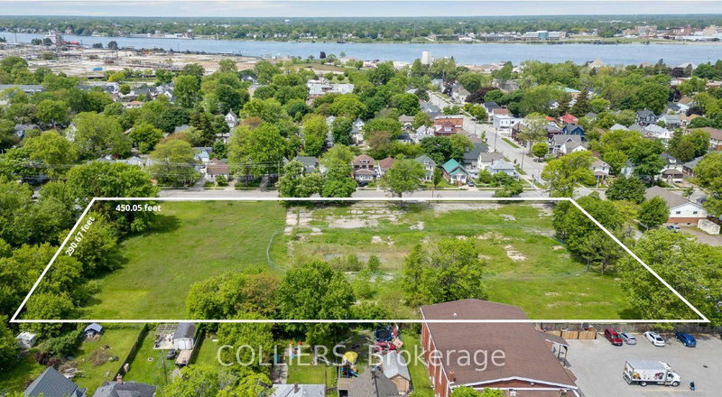 321 Devine St, Sarnia, N7T 1T9 | Image 2