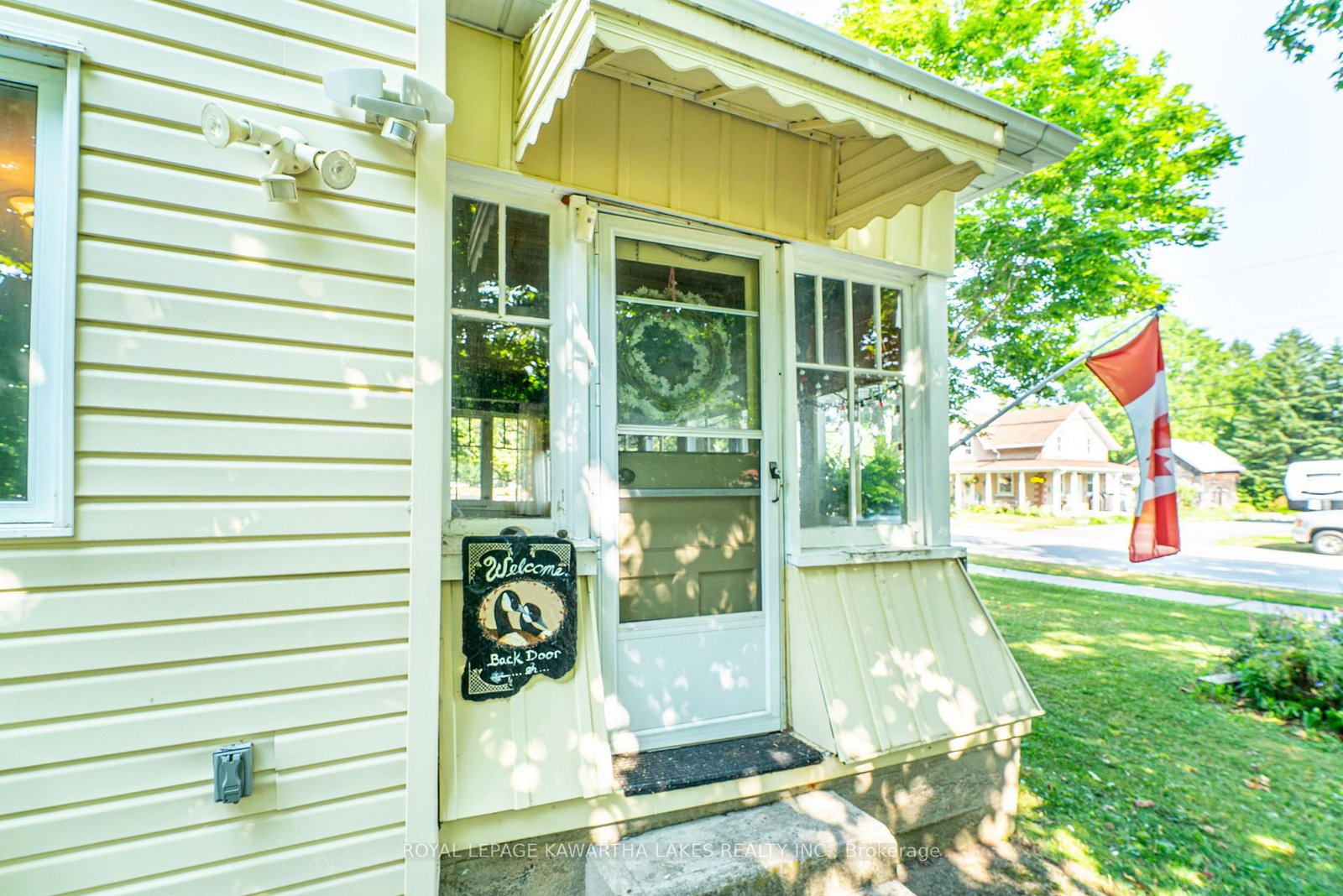 Listing Image 7
