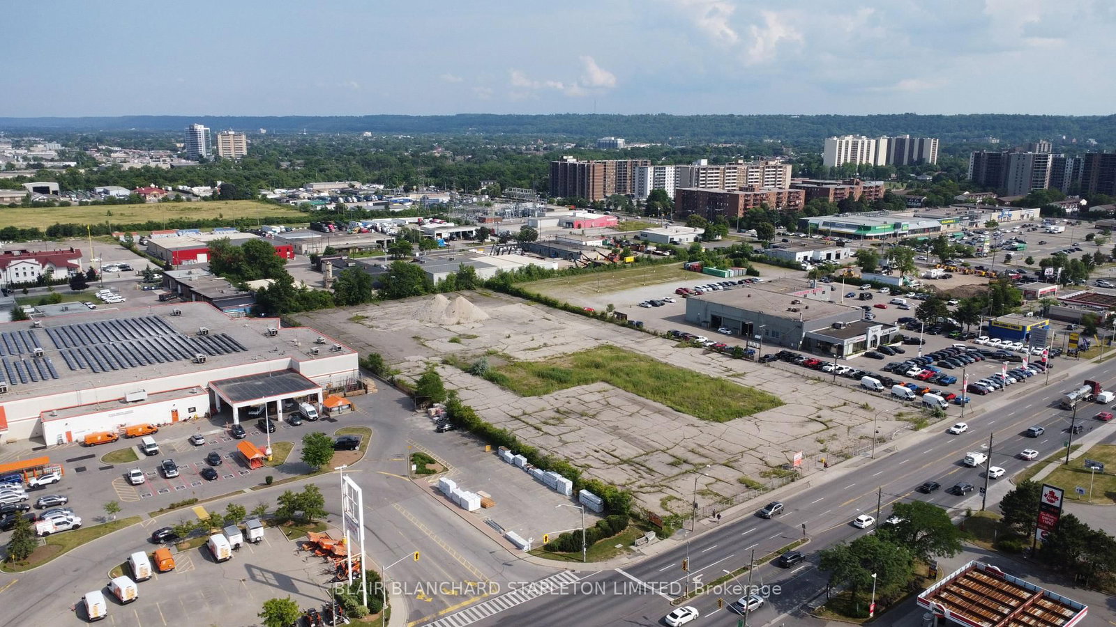 282 Centennial Parkway N - Photo 2