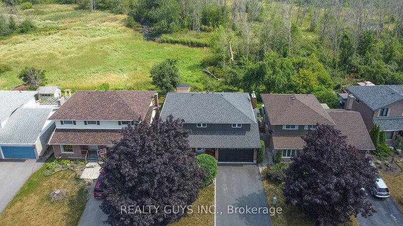 2515 Farmcrest Ave, Peterborough, K9L 1R8 | Image 2