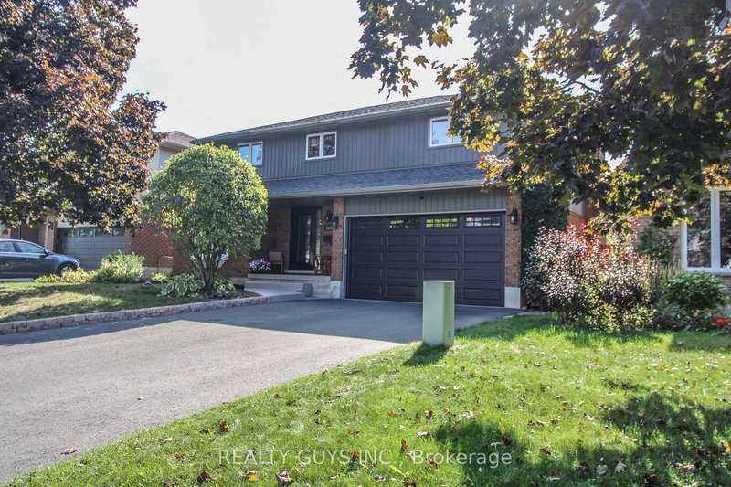 2515 Farmcrest Ave, Peterborough, K9L 1R8 | Image 3